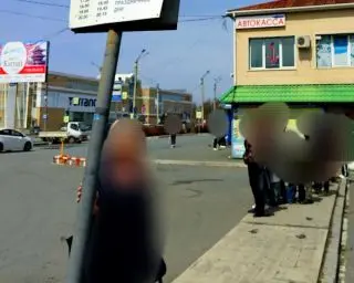 Жители Находки напоминают городской администрации, что на остановке
